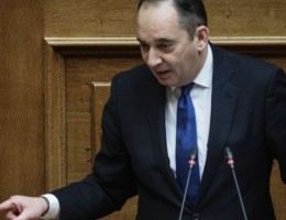 Πλακιωτάκης στα Παραπολιτικά 90,1: Οι Τούρκοι παρενοχλούν ακόμα και σκάφη της Frontex