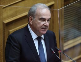 Νίκος Παπαθανάσης στα Παραπολιτικά 90,1: «Το λιανεμπόριο λόγω των εκπτώσεων θα ανακτήσει μέρος του τζίρου»