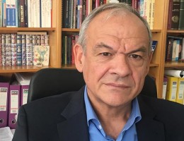 Πρόεδρος Ελληνικής εταιρίας Φαρμακολογίας στα Παραπολιτικά 90,1: Η κολχικίνη είναι μια καλή εξέλιξη στη μάχη κατά του κοροναϊού